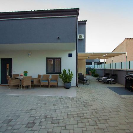 Apartman Nebo Pula Zewnętrze zdjęcie