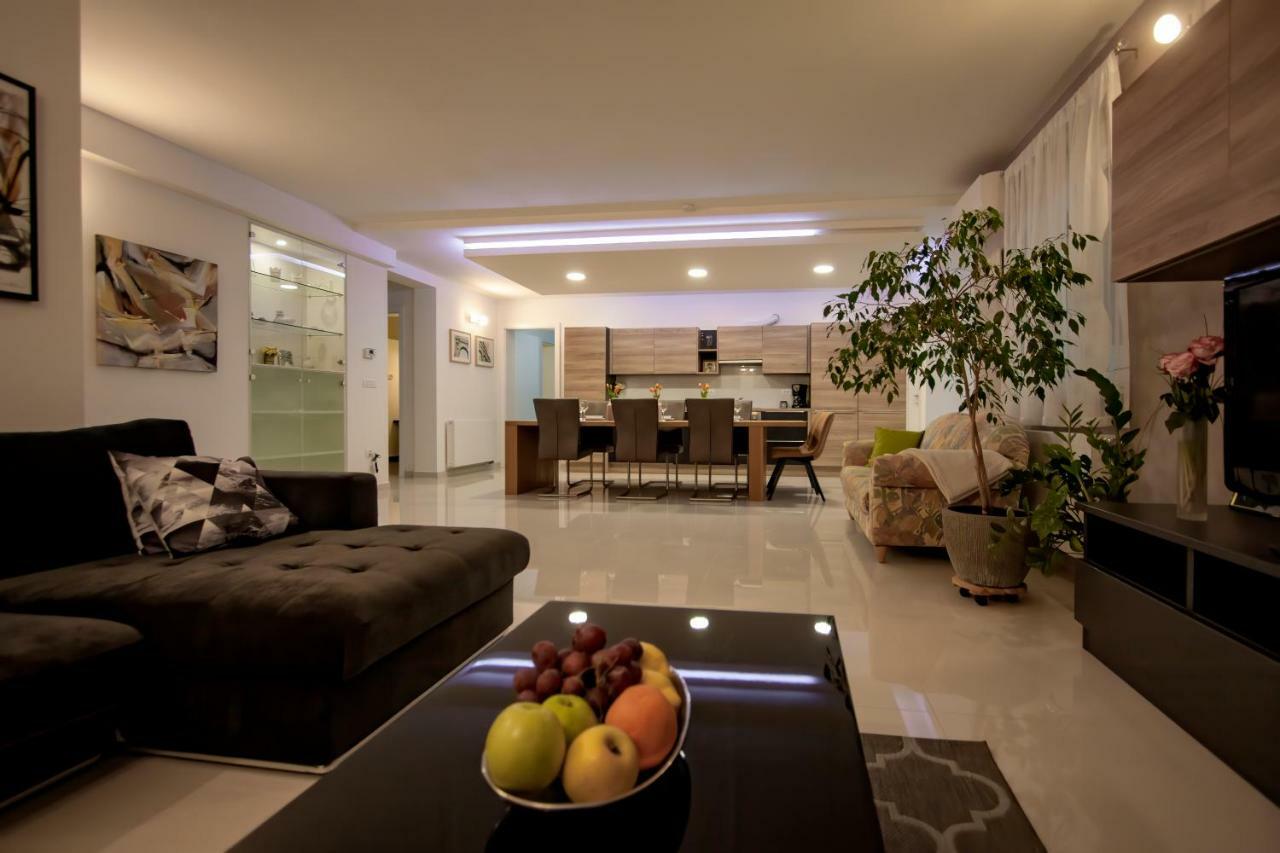 Apartman Nebo Pula Zewnętrze zdjęcie